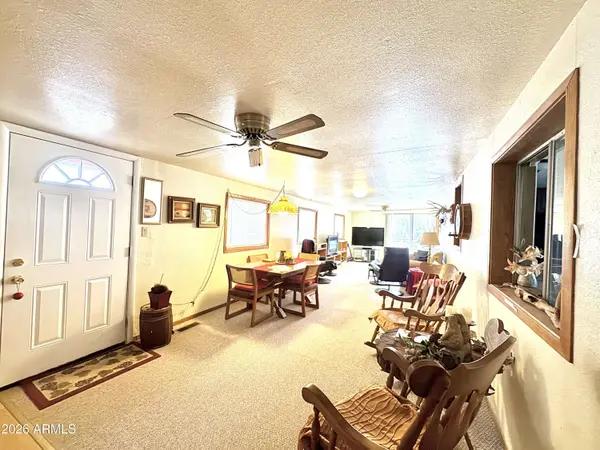 45 E Fairlane Road, Munds Park, AZ 86017