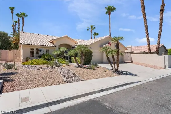 2117 White Falls ST, Las Vegas, NV 89128