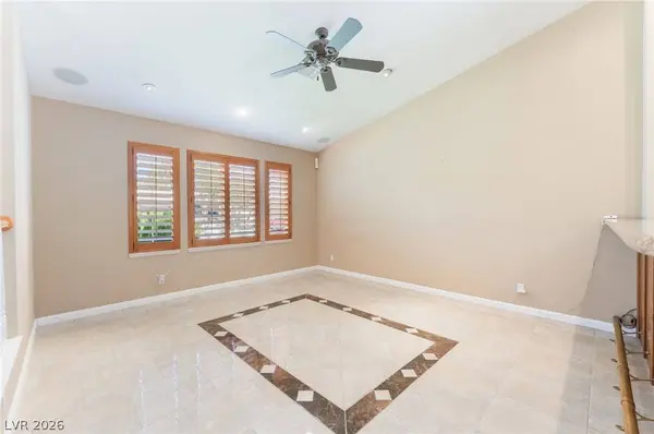 2117 White Falls ST, Las Vegas, NV 89128