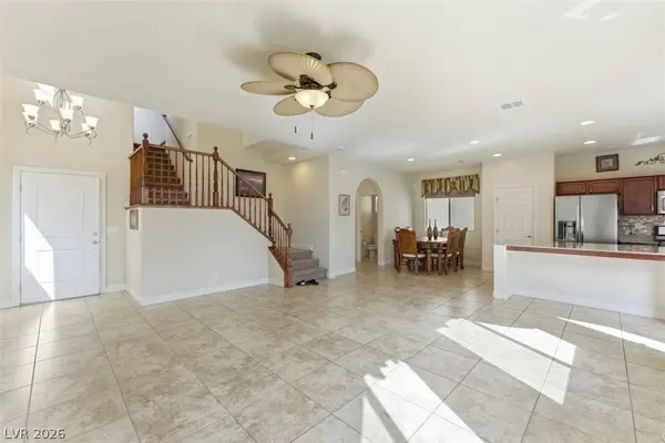 32 Lily Grove RD, Las Vegas, NV 89148
