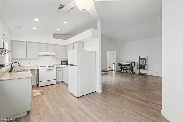 8040 Celestial AVE #201, Las Vegas, NV 89128