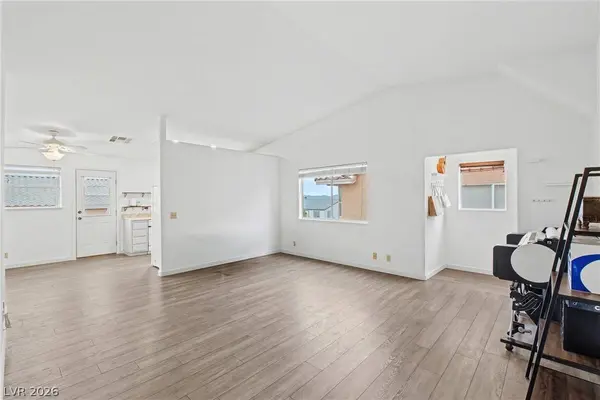 8040 Celestial AVE #201, Las Vegas, NV 89128