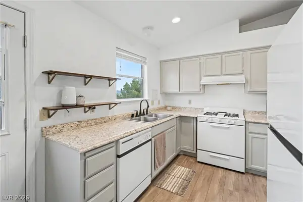 8040 Celestial AVE #201, Las Vegas, NV 89128