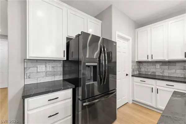 7136 Whitford ST, Las Vegas, NV 89166