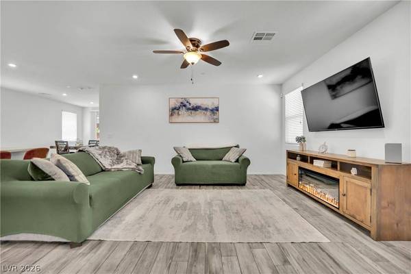 6123 Rose Springs AVE, Las Vegas, NV 89130