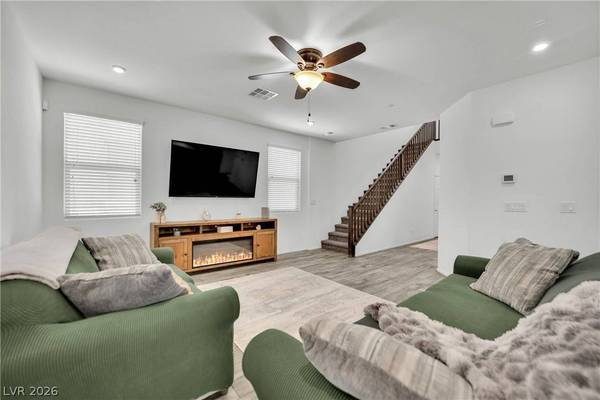 6123 Rose Springs AVE, Las Vegas, NV 89130