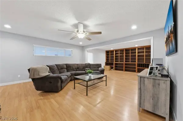 2529 Arenas ST, Las Vegas, NV 89102