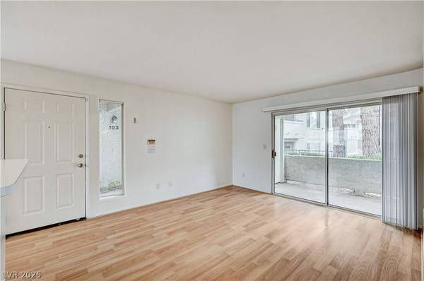3041 Casey DR #102, Las Vegas, NV 89120