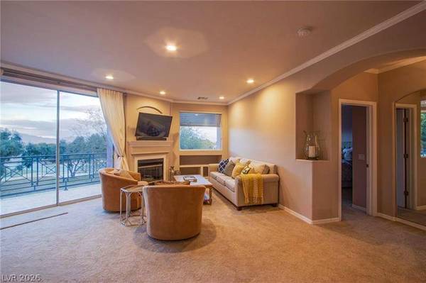 9116 Vista Greens WAY #202, Las Vegas, NV 89134