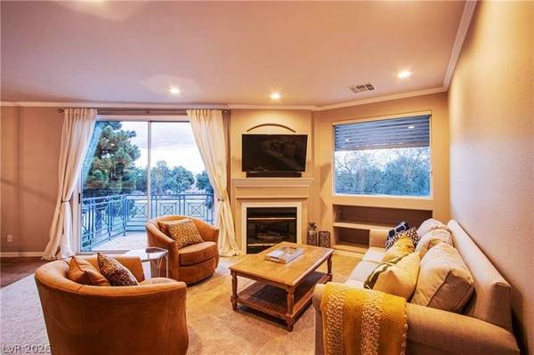 9116 Vista Greens WAY #202, Las Vegas, NV 89134