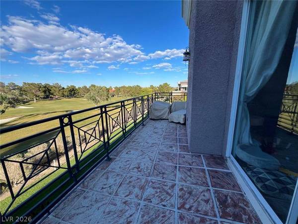 9116 Vista Greens WAY #202, Las Vegas, NV 89134