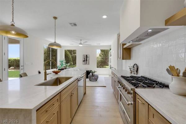 10551 Mandarino AVE, Las Vegas, NV 89135