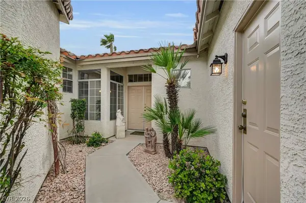 8421 Willow Point CT, Las Vegas, NV 89128