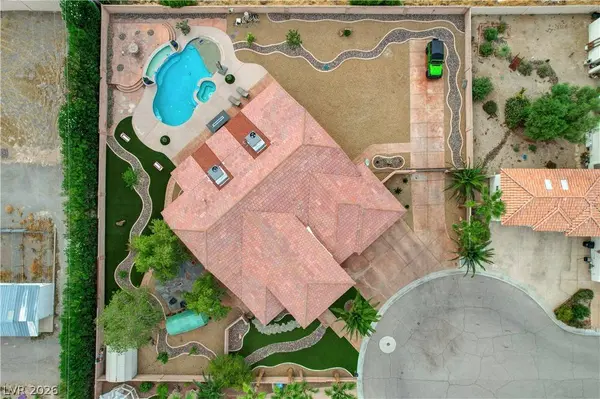 135 E Mesa Verde LN, Las Vegas, NV 89123