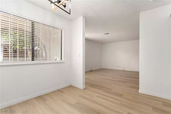 5917 Smoke Ranch RD #B, Las Vegas, NV 89108