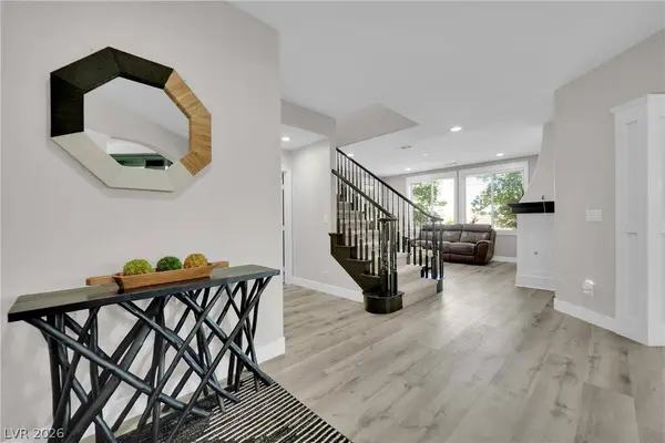 7566 Mezzanine View AVE, Las Vegas, NV 89178