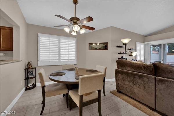 7412 Summer Crest LN, Las Vegas, NV 89129