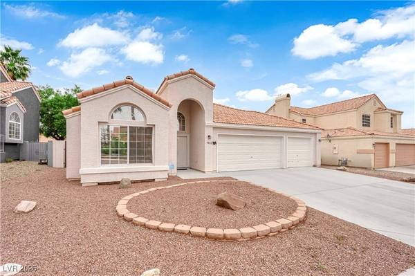 7412 Summer Crest LN, Las Vegas, NV 89129