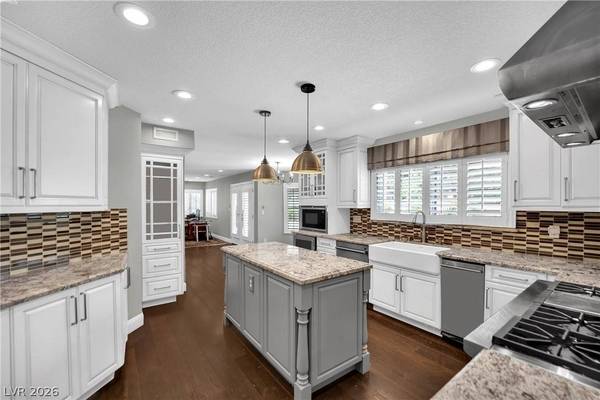 1930 Dresden CT, Henderson, NV 89014