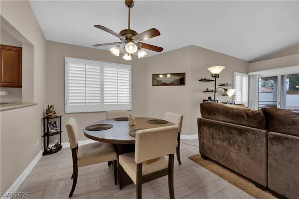 7412 Summer Crest LN, Las Vegas, NV 89129