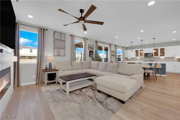 10388 Thurso AVE, Las Vegas, NV 89166