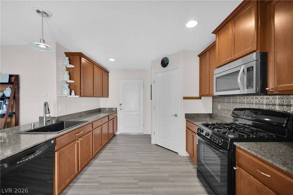 7884 Crownbeard ST, Las Vegas, NV 89149