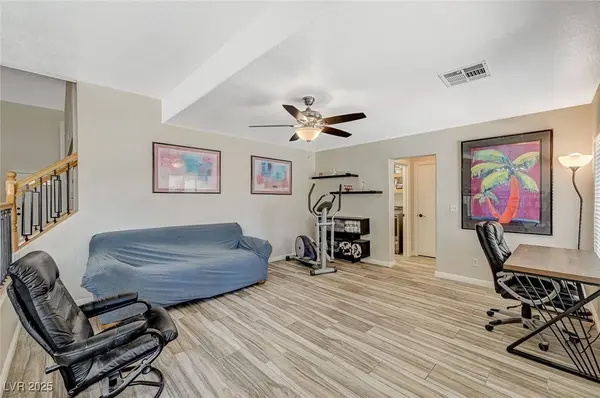 1690 Silver Rain AVE, Las Vegas, NV 89123