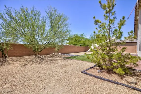 3843 E Gunnison AVE, Pahrump, NV 89061