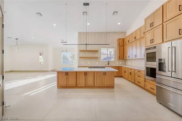 8755 Hickam AVE, Las Vegas, NV 89129