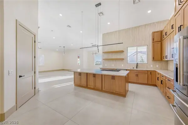 8755 Hickam AVE, Las Vegas, NV 89129