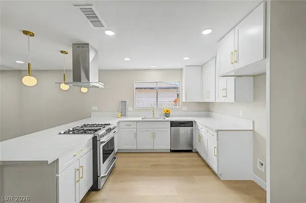 324 Lakehurst RD, Las Vegas, NV 89145