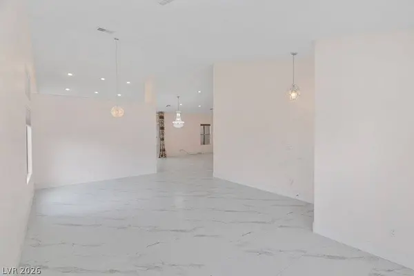 2660 Rosanna ST, Las Vegas, NV 89117