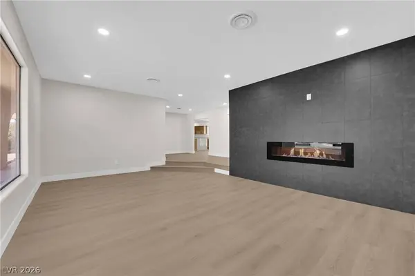 2880 Casey DR, Las Vegas, NV 89120