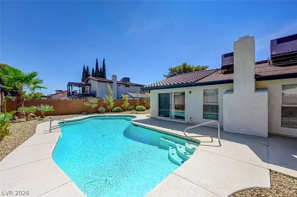 8904 Pesaro DR, Las Vegas, NV 89117