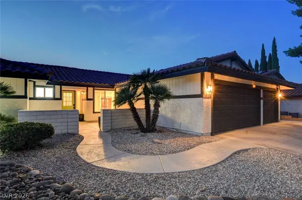 8904 Pesaro DR, Las Vegas, NV 89117