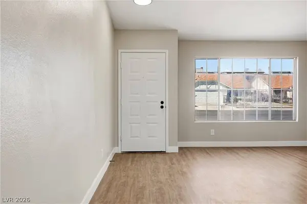 1013 Greystone DR, Las Vegas, NV 89108