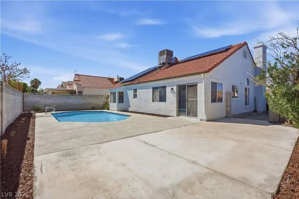 1013 Greystone DR, Las Vegas, NV 89108