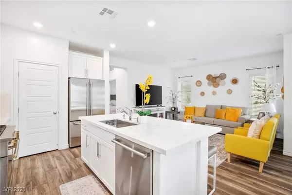 600 N Carriage Hill DR #1045, Las Vegas, NV 89138