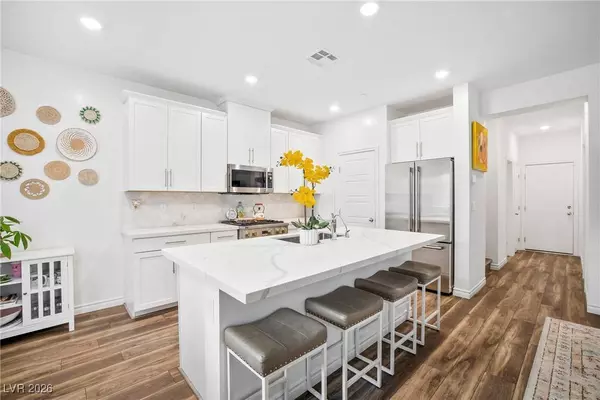 600 N Carriage Hill DR #1045, Las Vegas, NV 89138