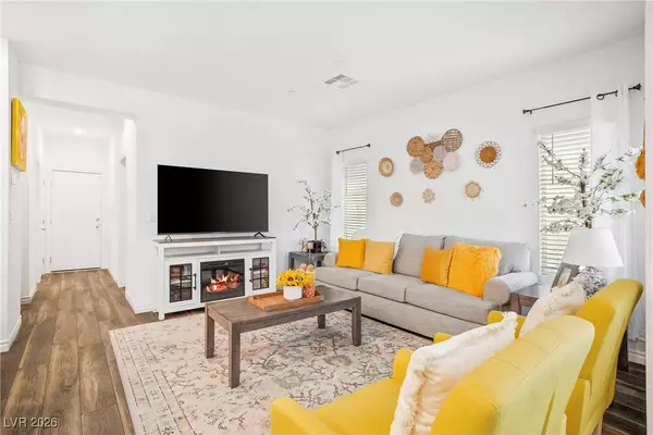 600 N Carriage Hill DR #1045, Las Vegas, NV 89138