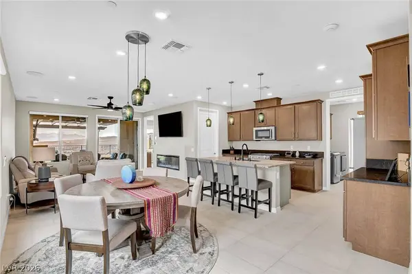 74 Lake Bluff CT, Henderson, NV 89011