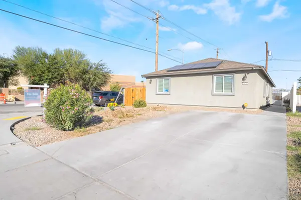 878 W Lake Mead Blvd, Las Vegas, NV 89106-2338