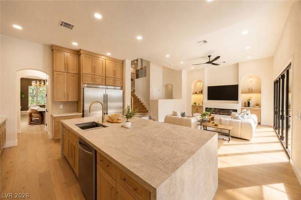305 Prince Charming CT, Las Vegas, NV 89145