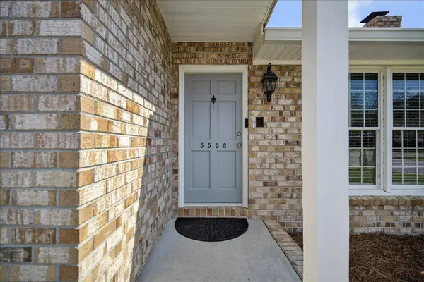 5558 Evelyn Dr, North Charleston, SC 29418