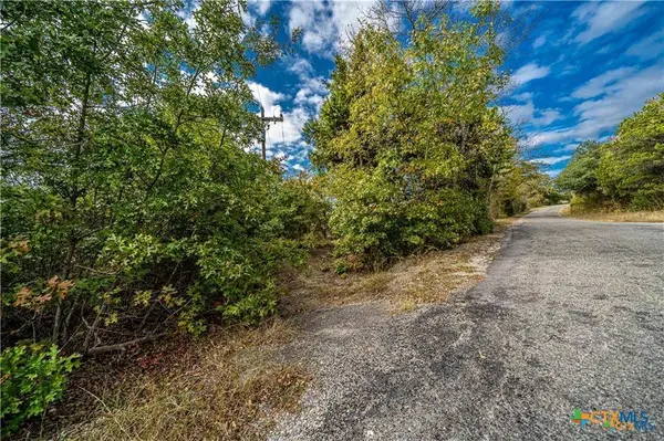 101 Creek Cliff DR, Gatesville, TX 76528