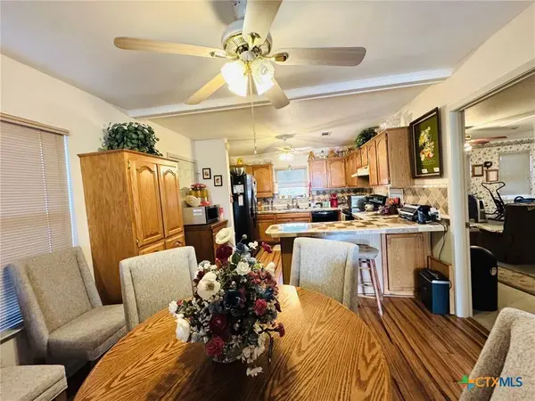 1105 Baldridge DR, Gatesville, TX 76528