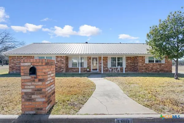 100 Sunny LN, Gatesville, TX 76528
