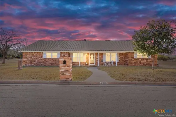 100 Sunny LN, Gatesville, TX 76528
