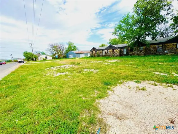 1104 Westview DR, Gatesville, TX 76528