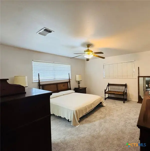 139 College AVE, Oglesby, TX 76561